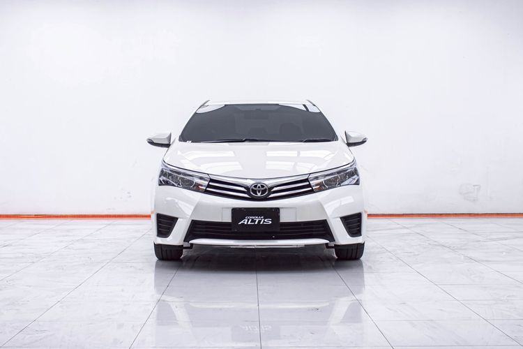 Toyota Altis 2016 1.8 E Sedan เบนซิน ไม่ติดแก๊ส เกียร์อัตโนมัติ ขาว รูปที่ 4