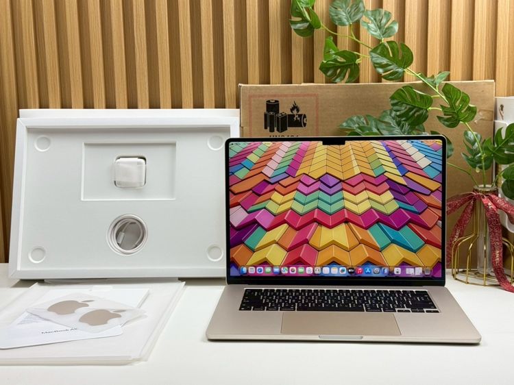 MacBook Air 15-inch M2 2023 Ram8GB SSD256GB Starlight 