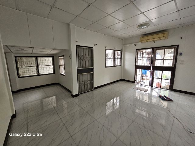 Sena Development มีบางส่วน สร้างเสร็จก่อน 2010 ไม่ใช่ บ้านให้เช่า ม.เสนานิเวศน์2 รูปที่ 3