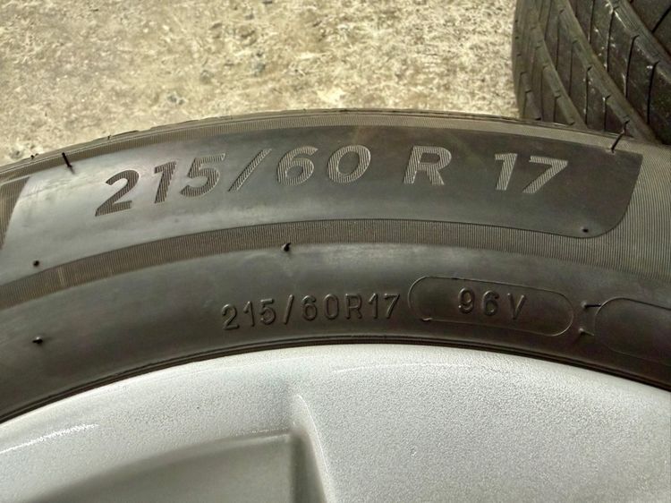 ล้อแม็ก TOYOTA ALPHARD ขอบ 17” ยาง MICHELIN 215-60R17 ปี 20 ดอกยางสวย รูปที่ 9