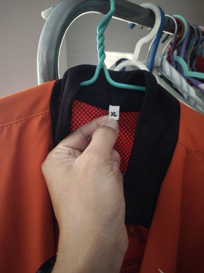 เสื้อคลุม Lalamove มือ 2 สภาพเหมือนใหม่ ไซต์ XL รูปที่ 3