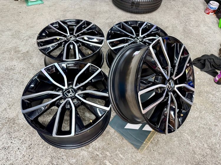 ล้อแม็ก HONDA HRV RS ขอบ 18” สภาพสวย สีเดิมโรงงาน รูปที่ 2