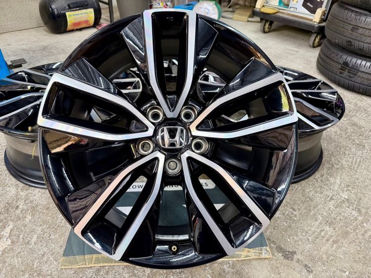 ล้อแม็ก HONDA HRV RS ขอบ 18” สภาพสวย สีเดิมโรงงาน