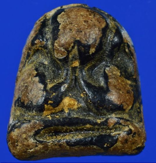 พระปิดตาหลังแบบหลวงพ่อแก้ววัดเครือวัลย์