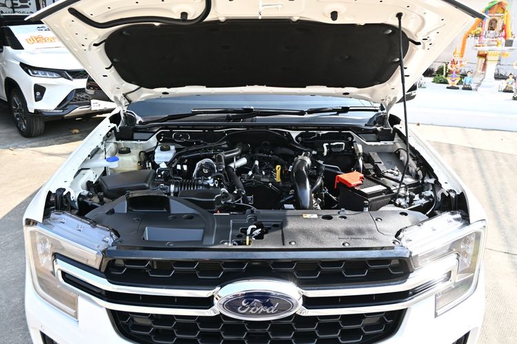 Ford Everest 2023 2.0 Trend Utility-car ดีเซล ไม่ติดแก๊ส เกียร์อัตโนมัติ ขาว รูปที่ 3