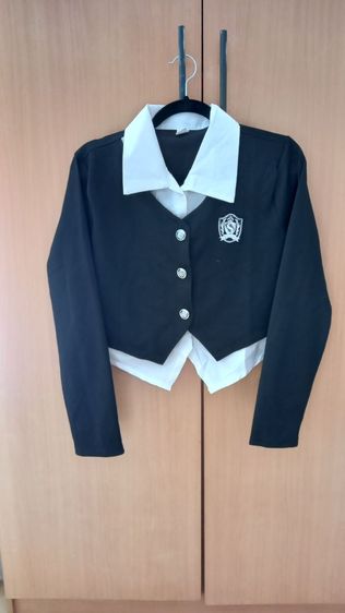 เสื้อผ้ามือสองสภาพใหม่กริ้บ