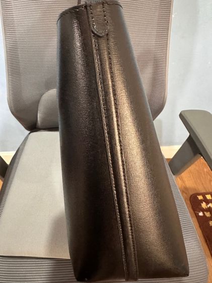 Kate Spade กระเป๋าหนัง Saffiano รูปที่ 4