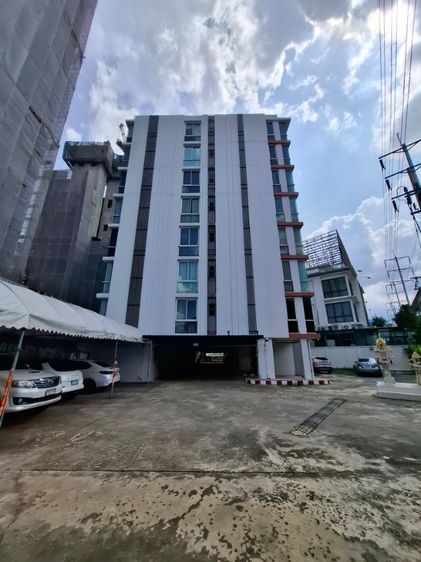 มีบางส่วน อื่นๆ 2011 ไม่อนุญาต ใช่ ขายแม็กคอลโด49ตรม มือ2ปี2555ฝังขาเข้าเมือง ติดกับหนัวสือพิม์เดลินิวตรงข้ามสถานรรถไฟฟ้า ส.นทุ่งสองห้อง รูปที่ 3