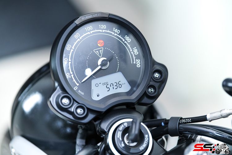 TRIUMPH SPEED TWIN 900 สีดำ ปี2024 วิ่ง 5,700km ไมล์แท้ มือเดียวสภาพป้ายแดงไร้ริ้วรอย รูปที่ 2