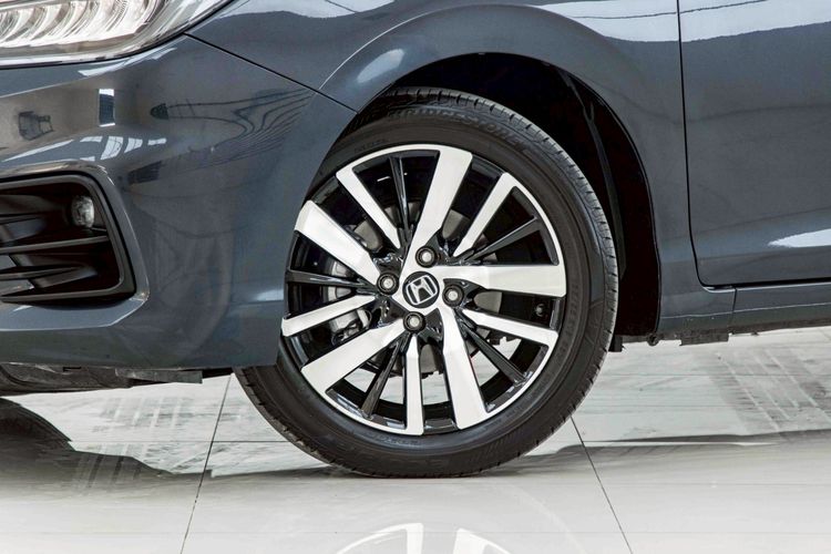 Honda City 2024 1.0 RS Sedan เบนซิน ไม่ติดแก๊ส เกียร์อัตโนมัติ เทา รูปที่ 4