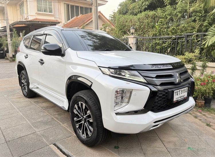 รถ Mitsubishi Pajero Sport 2.4 GT Premium สี ขาว