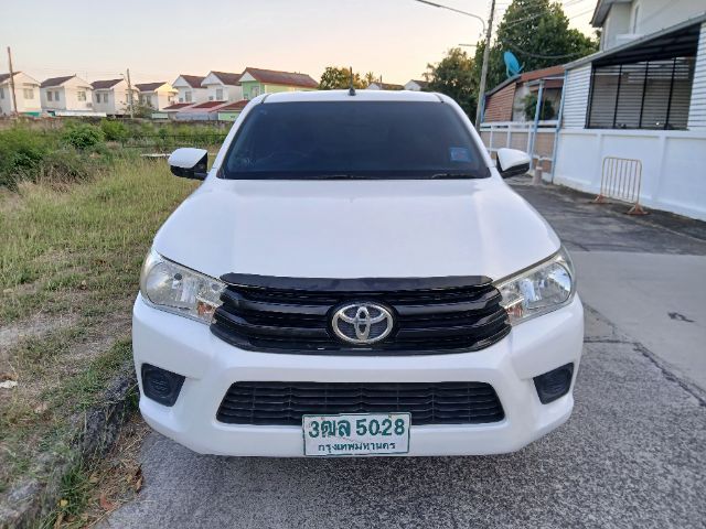 Toyota Hilux Revo 2018 2.4 J Plus Pickup ดีเซล ไม่ติดแก๊ส เกียร์ธรรมดา ขาว รูปที่ 2