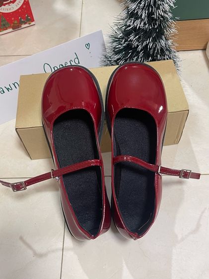 รองเท้าแมรี่เจน