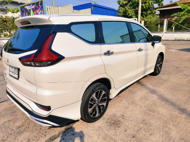 Mitsubishi Xpander Cross 2019 1.5 Van เบนซิน ไม่ติดแก๊ส เกียร์อัตโนมัติ ขาว รูปที่ 4