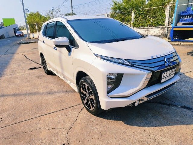 รถ Mitsubishi Xpander Cross 1.5 สี ขาว