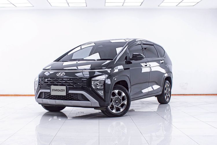 รถ Hyundai Stargazer 1.5 Smart 6 สี ดำ