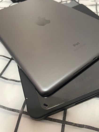 i pad gen8 wifi 128gb ซื้อมา14900 ปล่อยต่อ8900  รูปที่ 7