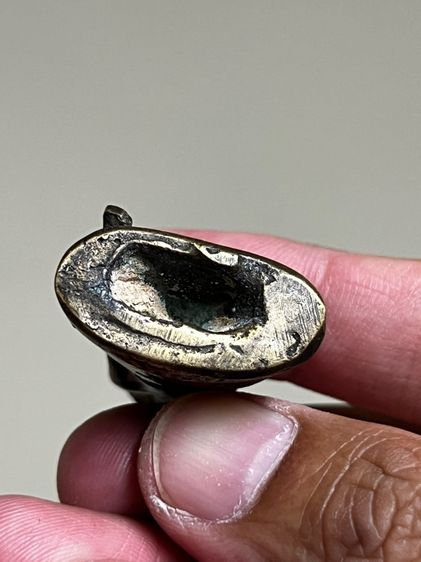 พระหล่อเก่า รูปที่ 5