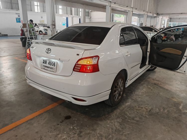 Toyota Vios 2012 1.5 E Ivory Sedan เบนซิน เกียร์อัตโนมัติ ขาว รูปที่ 4