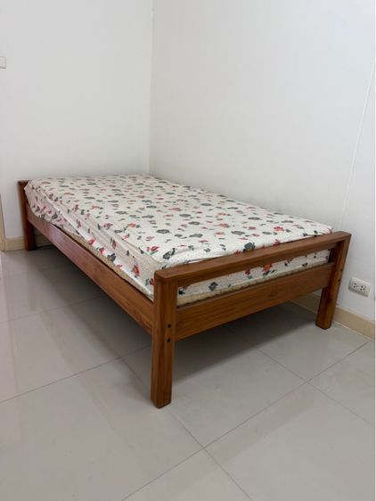 เตียงนอนไม้สัก ขนาด3.5ฟุต พร้อมที่นอนยางพารา 