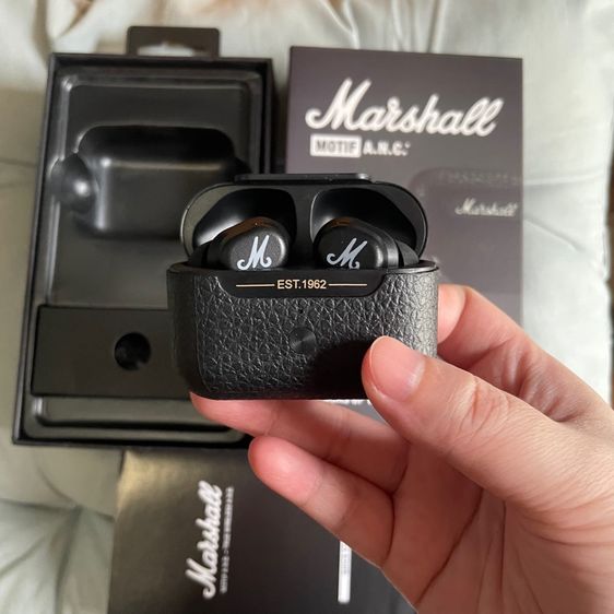 หูฟังบลูทูธ มาแชล มือ1 ซื้อมา 1800 ขายต่อ 550 พร้อมกล่อง ไม่มีตำหนิ  รูปที่ 3