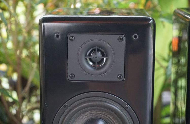 ลำโพง บุคเชลล์ดำเปียโนสวยๆ เสียงดี  สำหรับคนไม่ยืดติด  รูปที่ 4