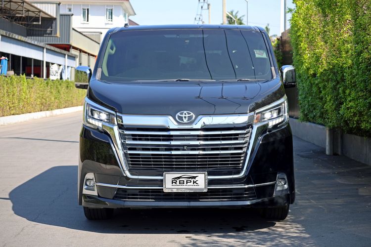 Toyota Majesty 2020 2.8 Premium Van เบนซิน ไม่ติดแก๊ส เกียร์อัตโนมัติ ดำ รูปที่ 3