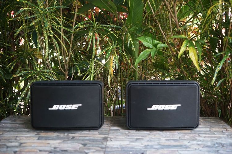 ลำโพง BOSE รุ่น 111AD เอนกประสงค์เสียงดี 