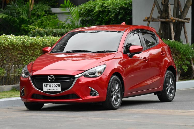 รถ Mazda Mazda 2 1.3 High Plus สี แดง