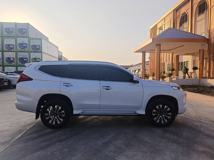 Mitsubishi Pajero Sport 2019 2.5 GLS Utility-car ดีเซล เกียร์อัตโนมัติ ขาว รูปที่ 2