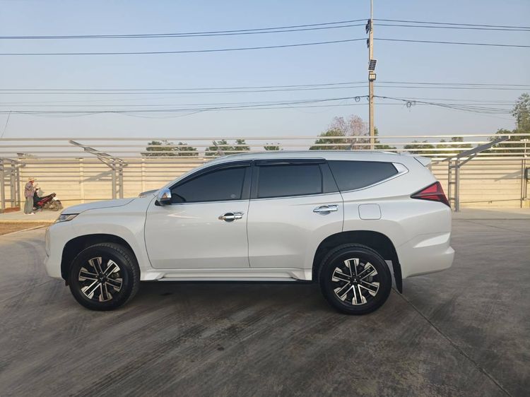 Mitsubishi Pajero Sport 2019 2.5 GLS Utility-car ดีเซล เกียร์อัตโนมัติ ขาว รูปที่ 3