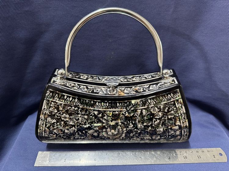 หญิง หลากสี อื่นๆ กระเป๋ามุก