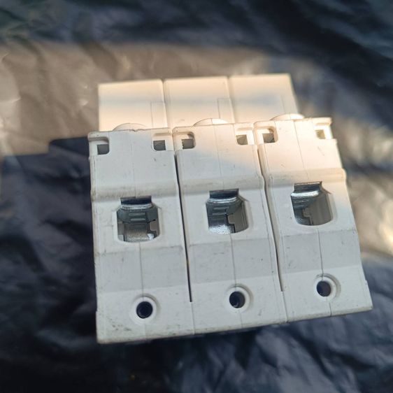 เซอร์กิตเบรกเกอร์ 50 แอมป์ 3 โพล 6KA CHINT MCB NXB-63 3P C50 TYPE C รูปที่ 4