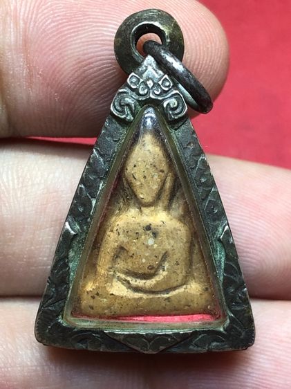 พระนางพญาอกนูนเล็กพร้อมตลับเงิน