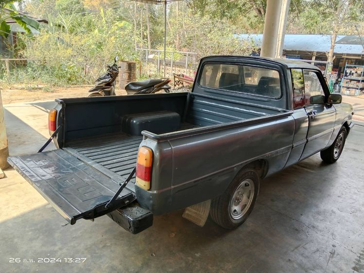 Mazda Familia 1985 1.4 STD Pickup เบนซิน ไม่ติดแก๊ส เกียร์ธรรมดา ดำ รูปที่ 3