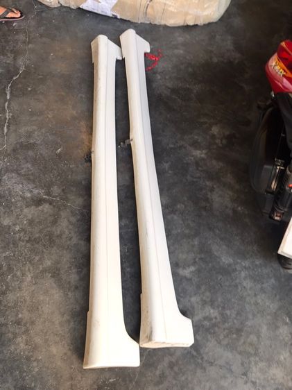 สเกิร์ต vios gen2 ขาว