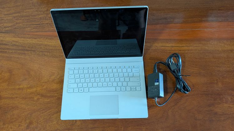 ขายซาก Surface Book 1 (จอ 13.5" RAM 8GB) สำหรับทำอะไหล่