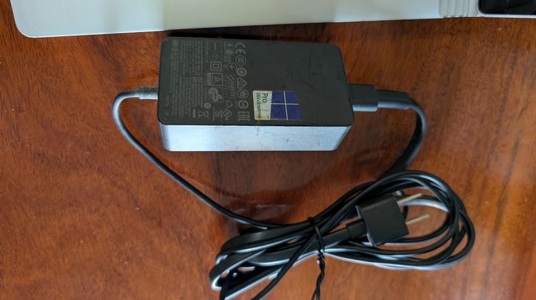 ขายซาก Surface Book 1 (จอ 13.5" RAM 8GB) สำหรับทำอะไหล่ รูปที่ 3