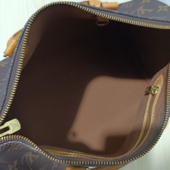 กระเป๋า Speedy 30 cm รูปที่ 11