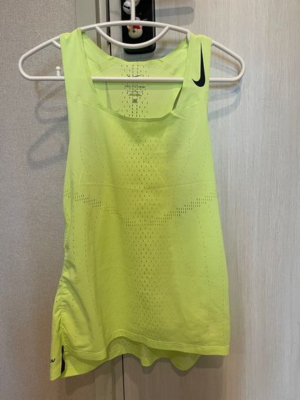 ไม่ระบุ เขียว ชุดออกกำลังกาย เสื้อวิ่ง Nike Aero swift Size L