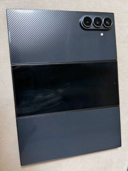 samsung tri fold รูปที่ 10