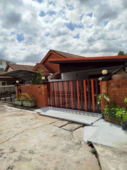 มีบางส่วน ใช่ ขายบ้าน ชั้นเดียว รวม ทาวเฮาส์   อยู่ในโฉนดเดียวกัน ฃอย พหลโยธิน 59  รูปที่ 2