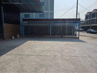 ให้เช่าพื้นที่เปล่าพร้อมโครงหลังคา