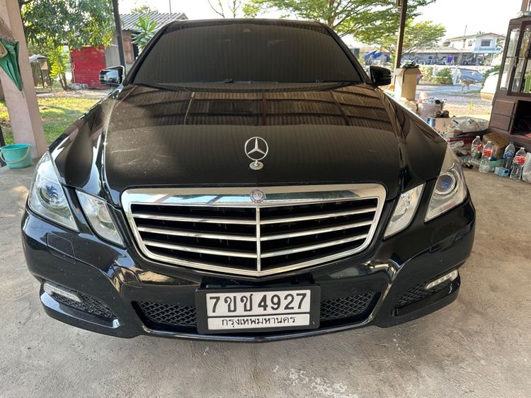 รถ Mercedes-Benz E-Class E300 สี ดำ