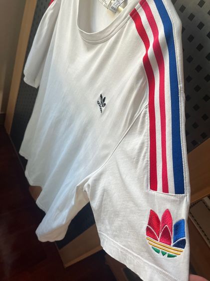 เสื้อยืดแขนสั้น Adidas Adicolor Classics 3D TREFOIL 2XL (มือสอง) รูปที่ 3