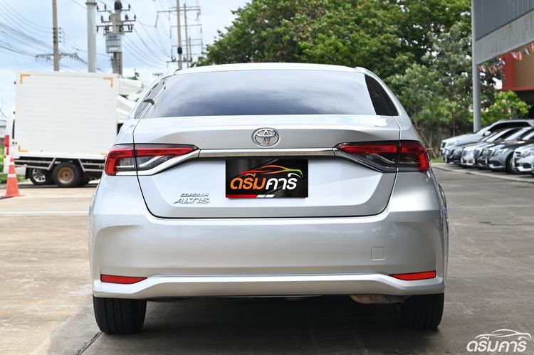 Toyota Altis 2022 1.6 G Sedan เบนซิน ไม่ติดแก๊ส เกียร์อัตโนมัติ บรอนซ์เงิน รูปที่ 4