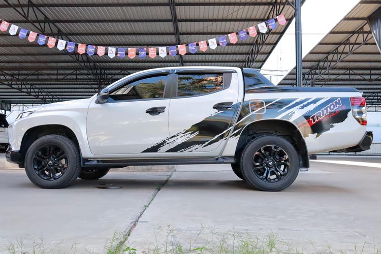 Mitsubishi Triton 2022 2.4 GT Premium Plus Pickup ดีเซล ไม่ติดแก๊ส เกียร์อัตโนมัติ ขาว รูปที่ 4