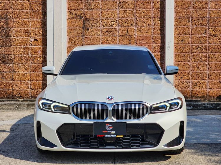 BMW Series 3 2023 320d Sedan ดีเซล ไม่ติดแก๊ส เกียร์อัตโนมัติ ขาว รูปที่ 3