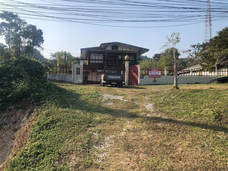 บ้านพร้อมที่ดิน