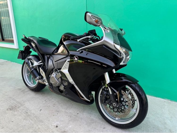 Honda VFR1200FD ปี2014 จด2017 วิ่ง5,000 รูปที่ 2